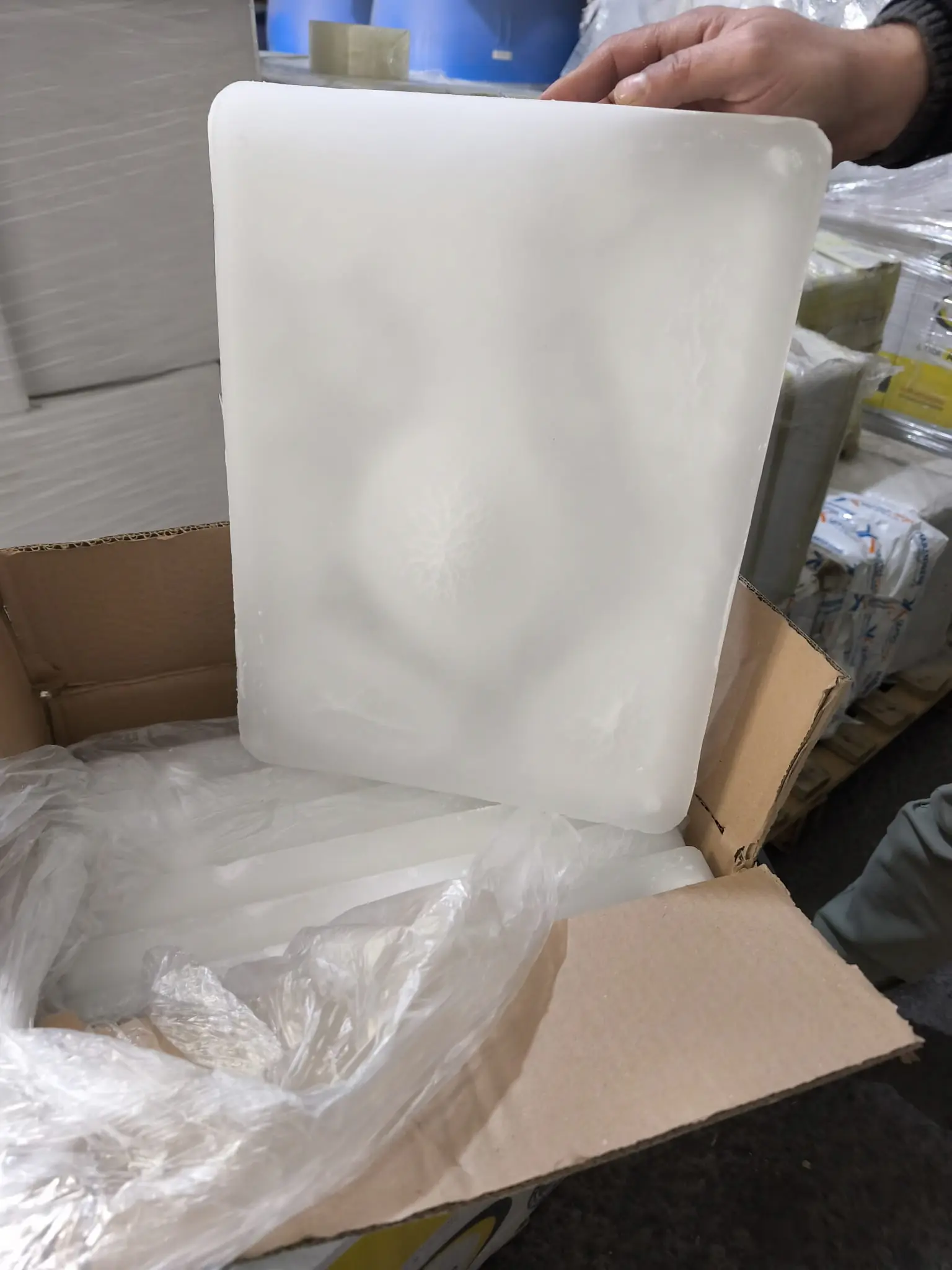 Yarı Rafine Light Parafin %1 Yağlı